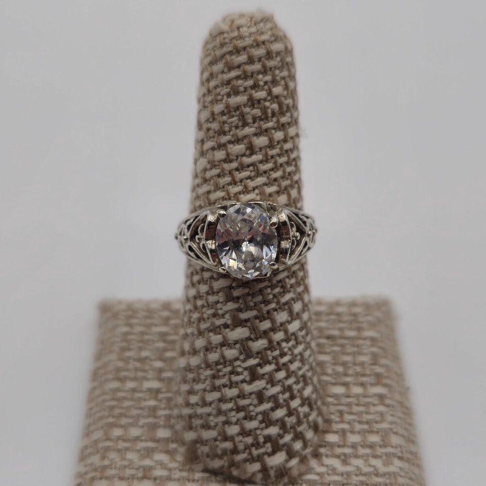 Size 7.25 Sterling Silver Fancy Oval Cubic Zirconia Ring A1751